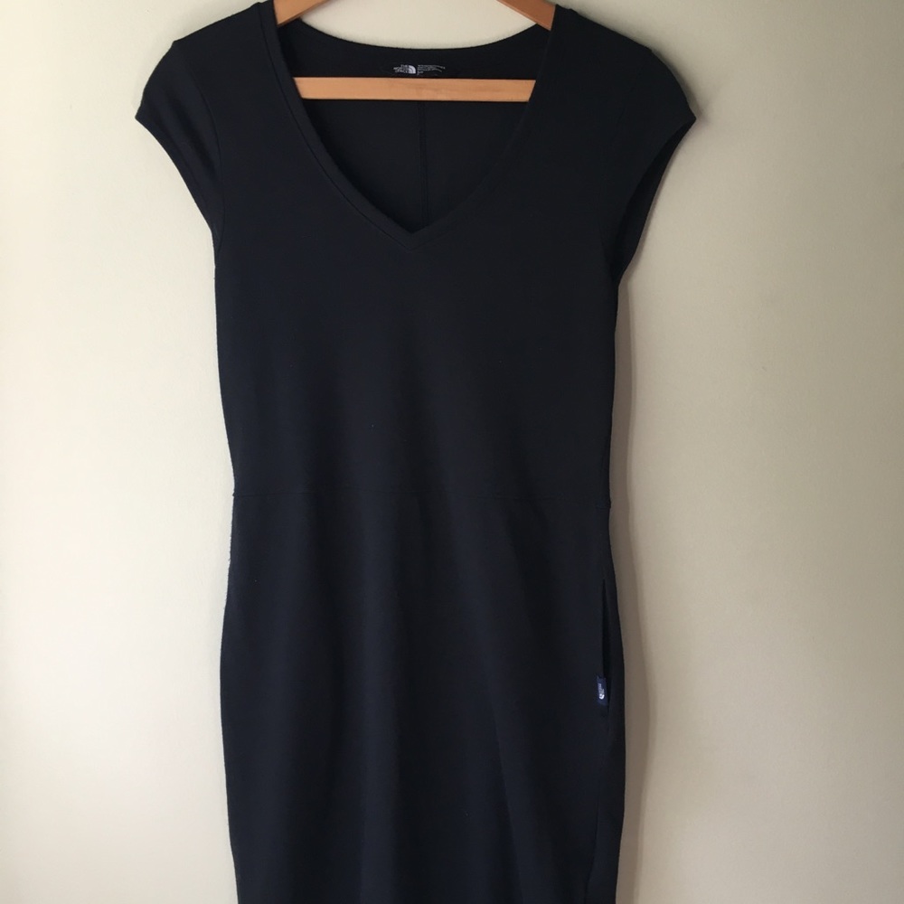 North Face Black Performance Dress with POCKETS!
